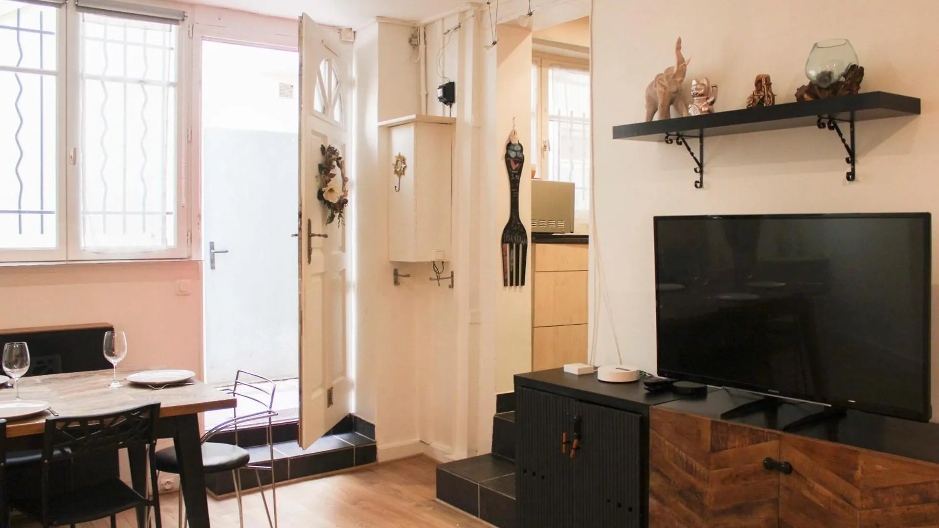 Comfortable 1bedroom In The Heart Of *