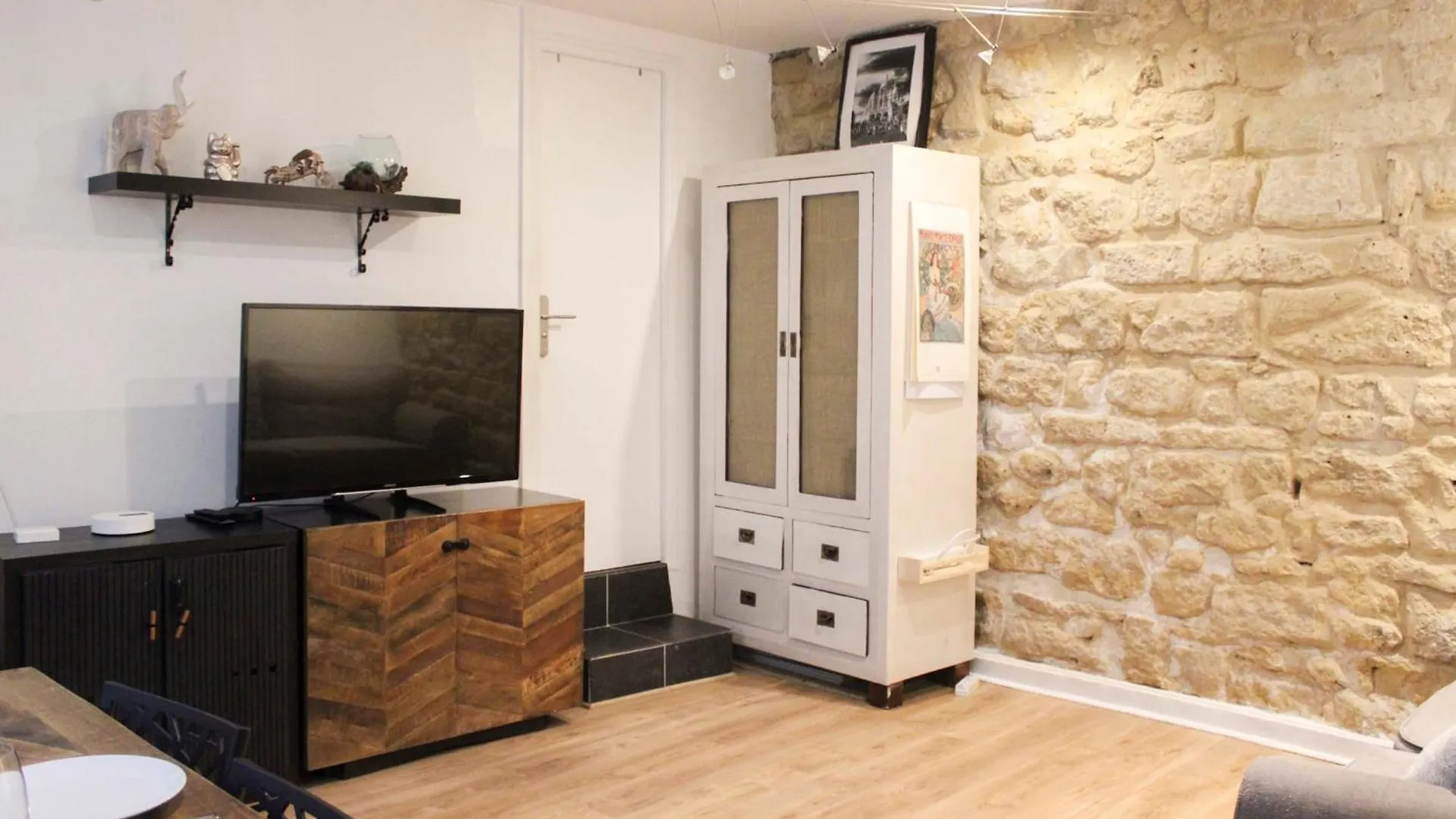 Comfortable 1bedroom In The Heart Of Apartman *